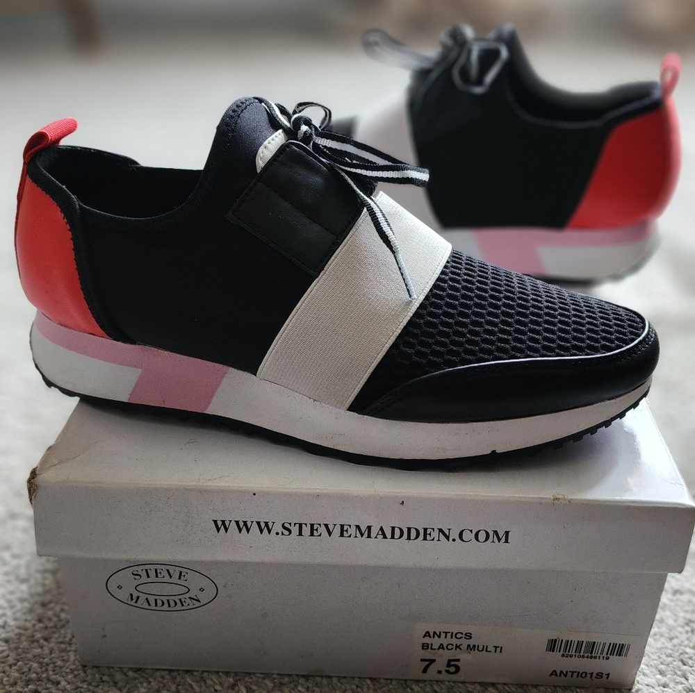 Steve Madden Black Pink and Coral Red Athletic Shoes